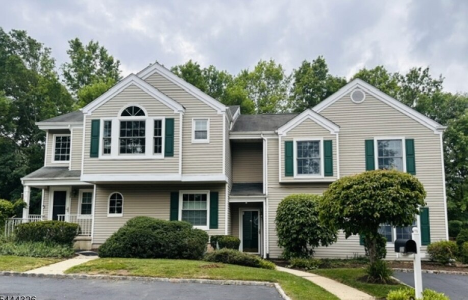Building Photo - 222 Long Meadow Rd