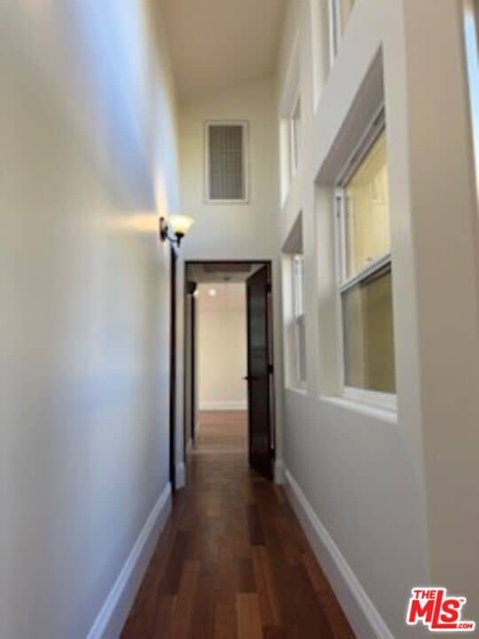 Building Photo - 8302 S Sepulveda Blvd