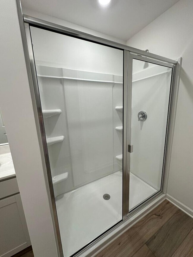 Building Photo - 2482 Van Fleet Cir