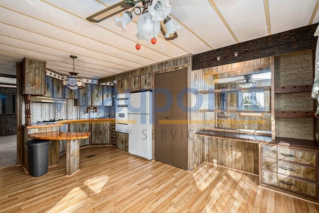 Primary Photo - 3901 Luce Rd