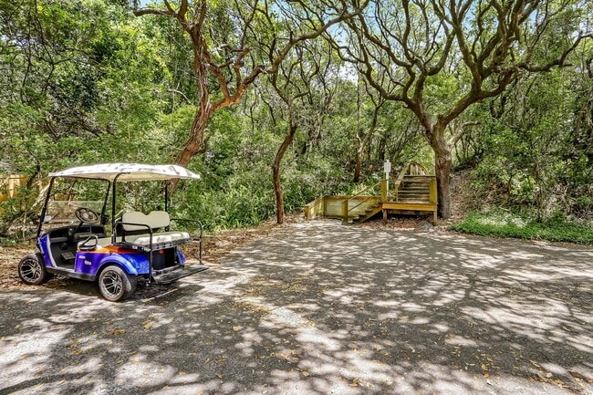 Building Photo - 95282 Summerwoods Cir