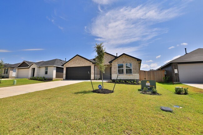 Building Photo - 40618 Balsam Run Ln