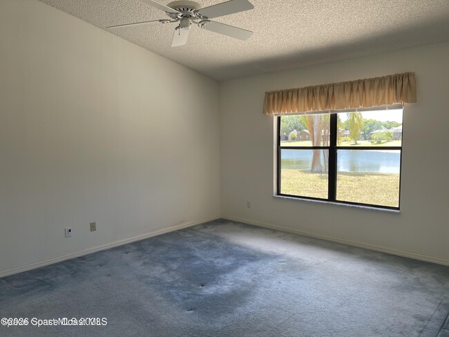 Building Photo - 3634 Heron Dr