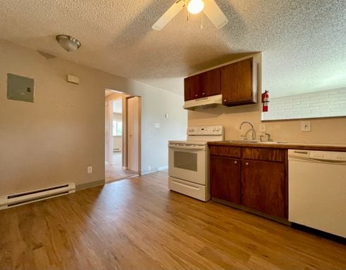 Building Photo - 2 Bed, 1 Bath Apartment In Firestone | $1,000 move in bonus