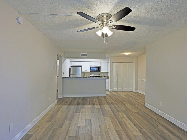 Building Photo - Mystic Gardens 5305-506