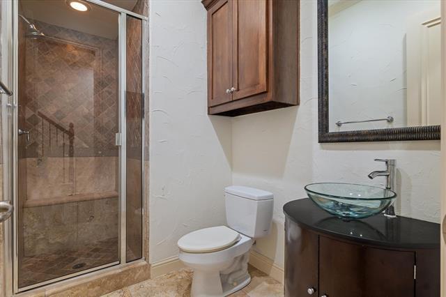 Building Photo - 14739 Stanford Ct