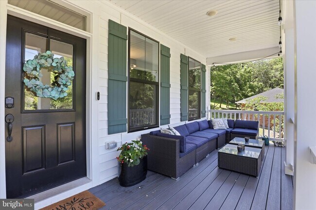 Building Photo - 15717 Tierra Dr