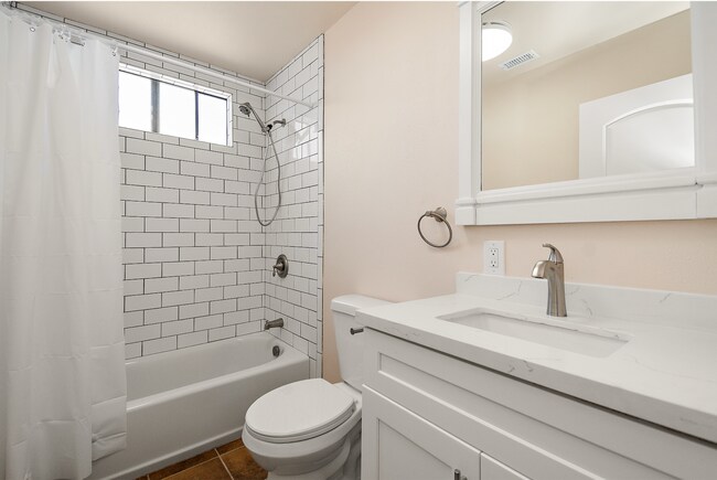 Building Photo - Private South Redondo Beach Back House | Fully Remodeled | 2-Car Garage | Minutes to the Beach!
