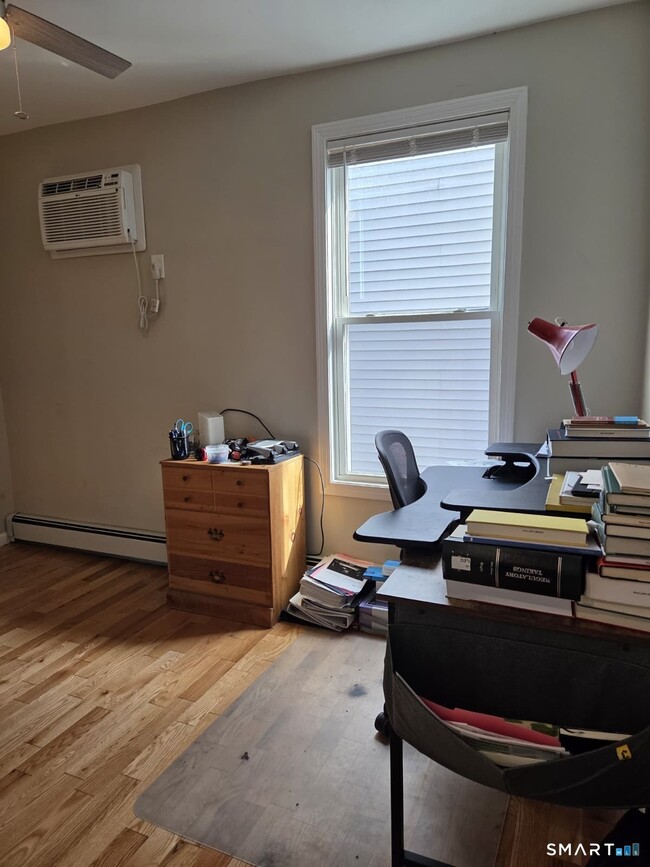 Building Photo - 531 East St