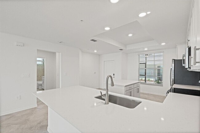 Building Photo - 19007 Scallop Lp
