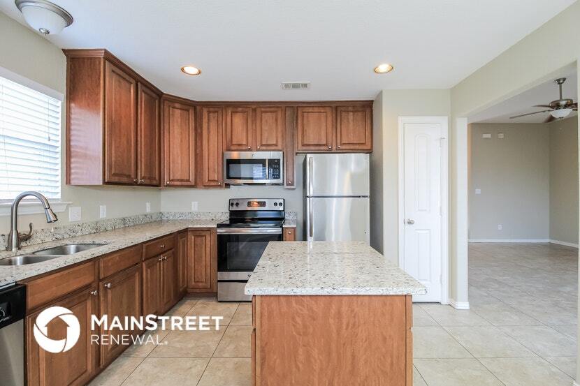 Building Photo - 217 Timber Dr