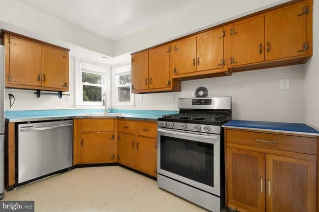 Building Photo - 6309 Balfour Dr