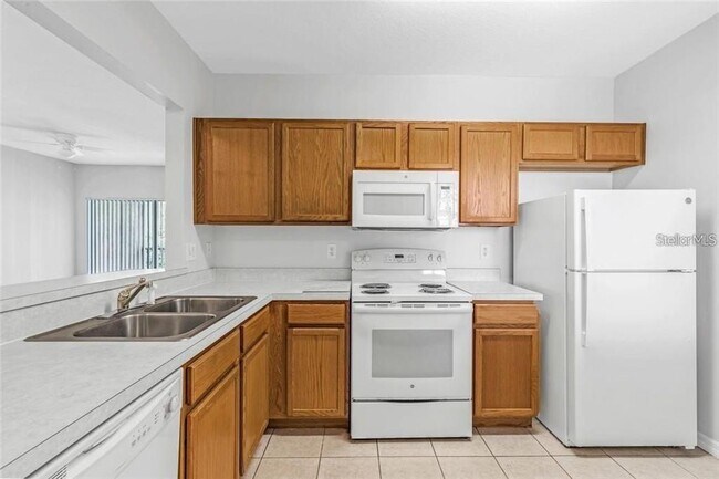 Building Photo - 9519 Newdale Way