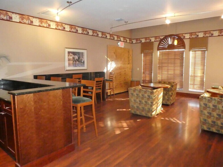 Building Photo - 9022 W Atlantic Blvd