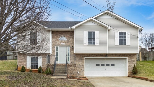 Primary Photo - 1037 Persimmon Ct
