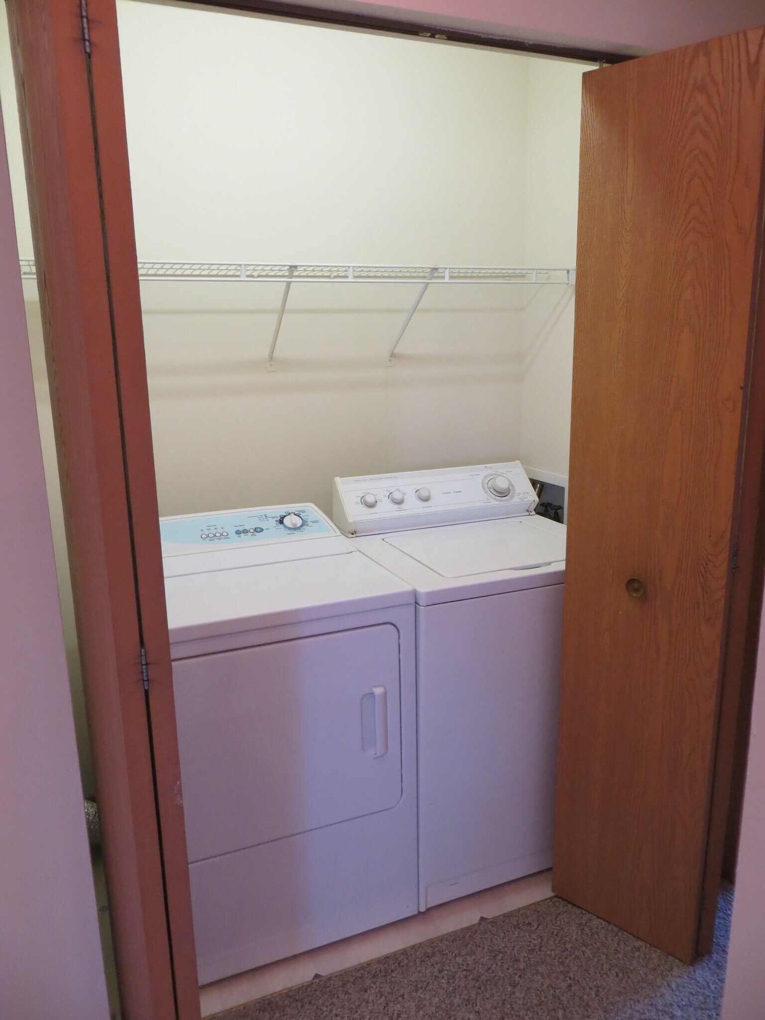 Building Photo - 716 20th St