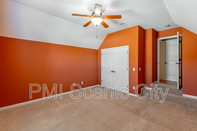 Building Photo - 8802 Mckenzie Farm Dr