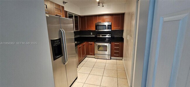 Building Photo - 3300 NE 191st St