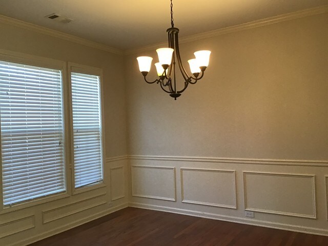 Building Photo - 112 Summerdale Dr