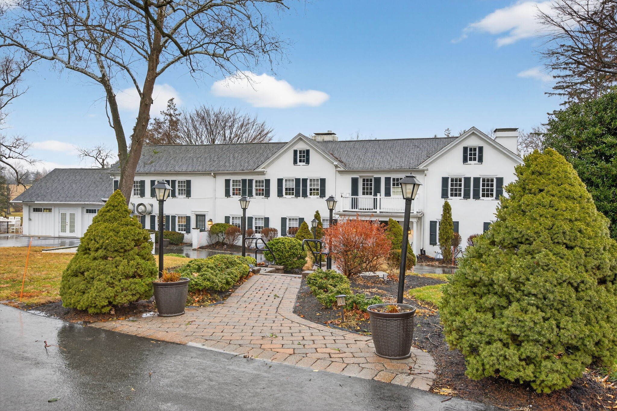 Building Photo - 159 Drummers Ln