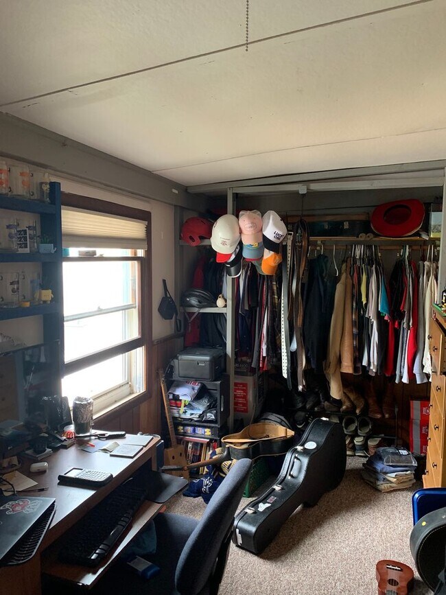 Building Photo - 1614 Adams St