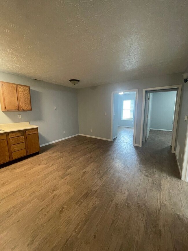 Building Photo - 1029 N 7th St