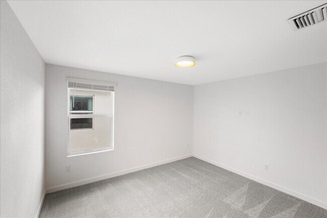 Building Photo - 6338 Windwood Wy