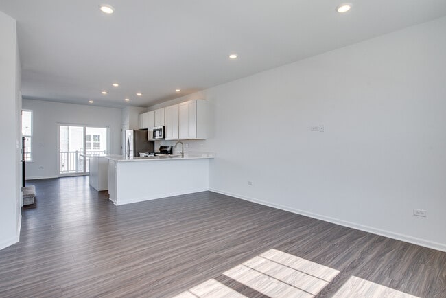 Building Photo - 25662 W Yorkshire Dr