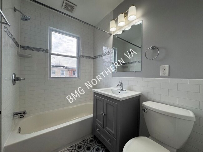 Building Photo - 3351 Clay Pl NE