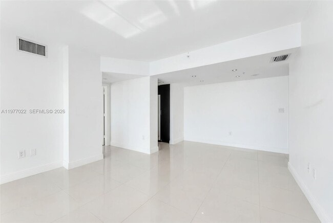 Building Photo - 800 Claughton Island Dr