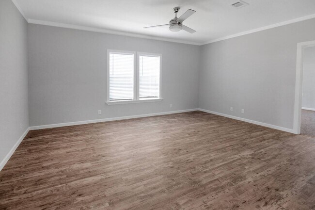 Building Photo - 1459 Whispering Pnes Lp