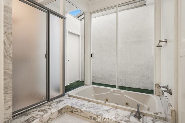 Building Photo - 5 Rue Fontainebleau