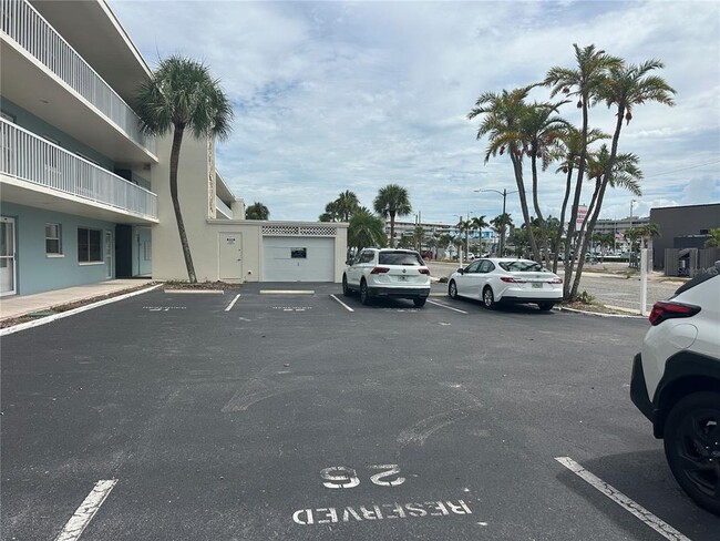 Building Photo - 6161 Gulf Winds Dr