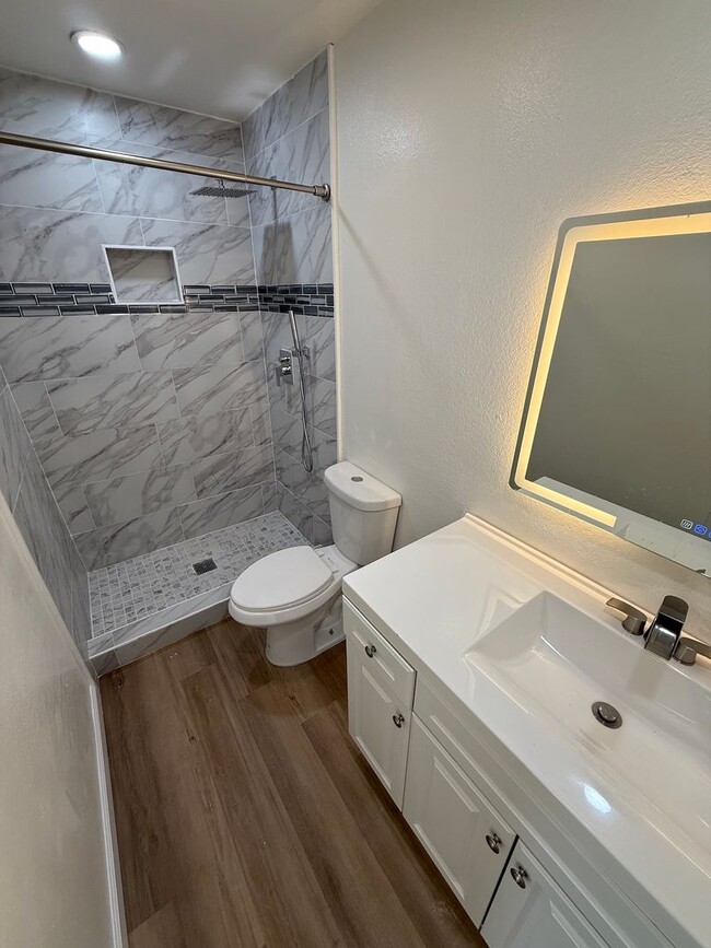 Building Photo - Newly Remodeled Home near Imperial Beach