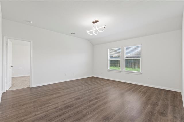 Building Photo - 704 Range Dr