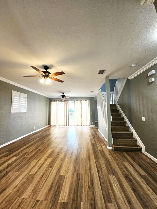 Building Photo - 169 Berenger Walk