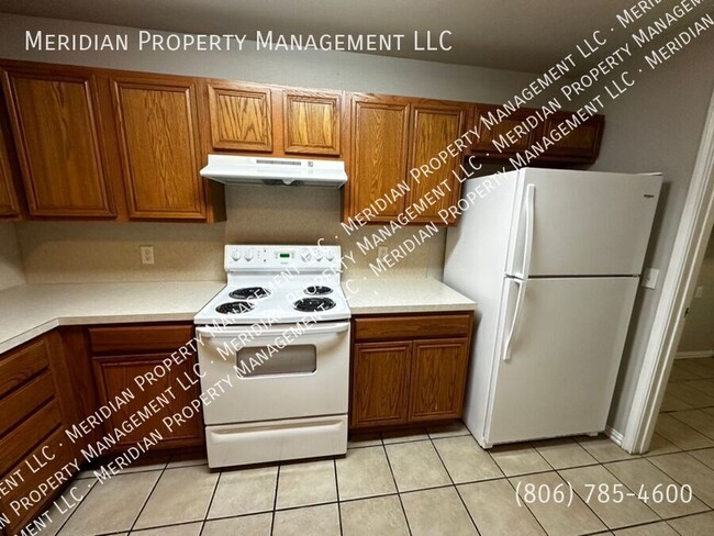 Building Photo - 533 N. Clinton-