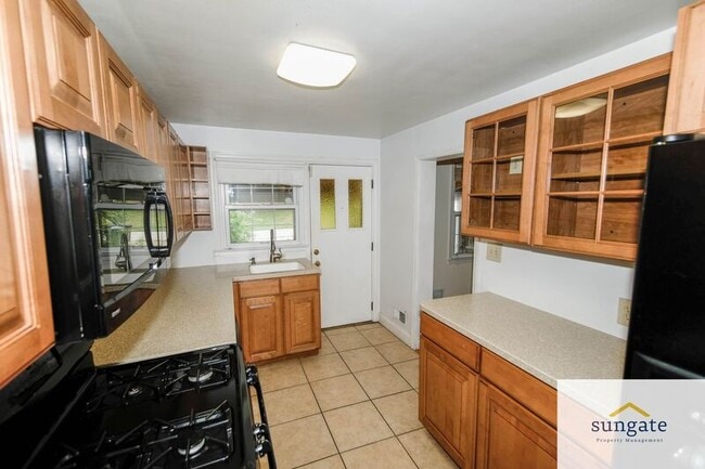 Building Photo - 8616 Pleasant Plains Rd
