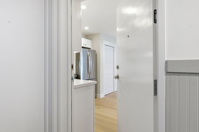 Building Photo - 1490 9th Ave