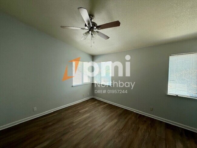 Building Photo - 508 Wicklow Dr