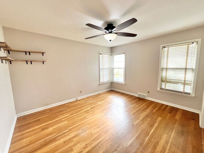 Building Photo - 4901 Rector Ave