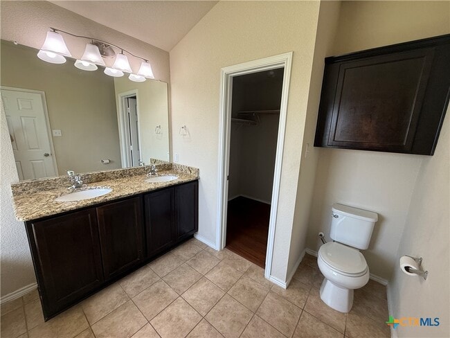 Building Photo - 1314 Briscoe Ct
