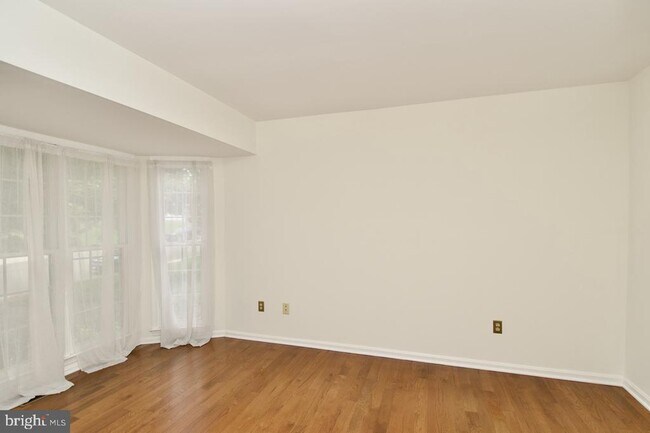 Building Photo - 8614 Oak Chase Cir