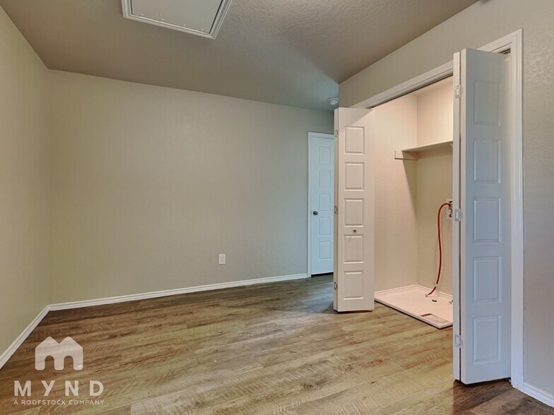 Building Photo - 4105 Asher Alley