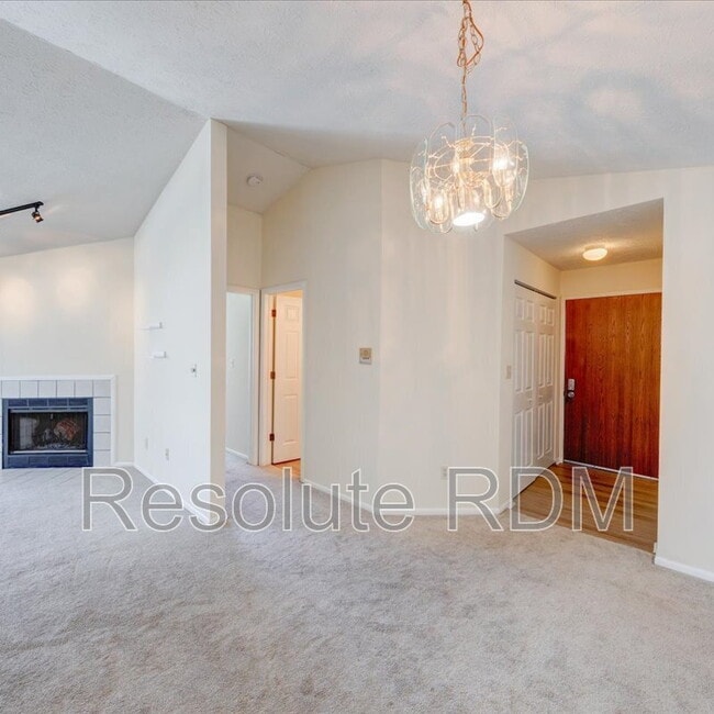 Building Photo - 4381 Village Parkway Cir W