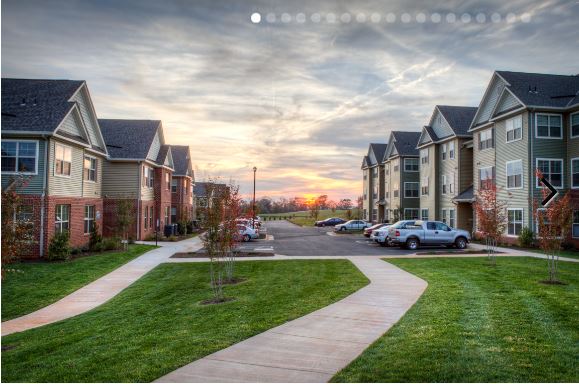 Building Photo - Round Hill Meadows