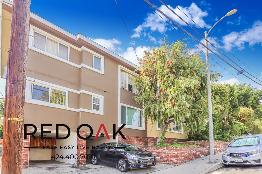 Building Photo - 3401 Club Dr