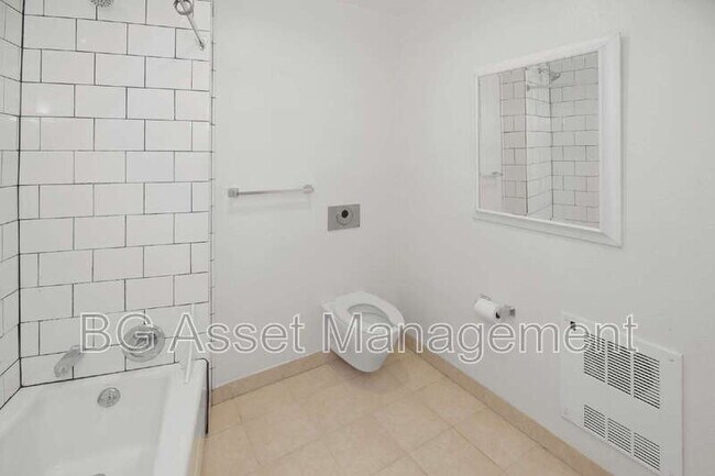 Building Photo - 1459 MacArthur Blvd