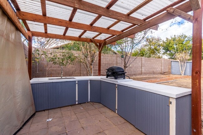 Building Photo - Perfect Ahwatukee Rental