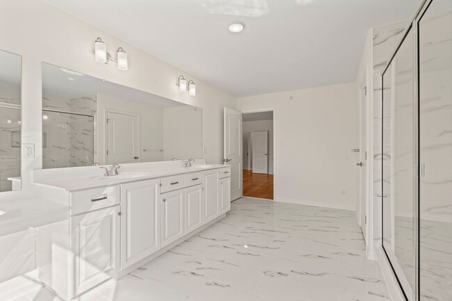 Building Photo - 2306 Palermo Dr